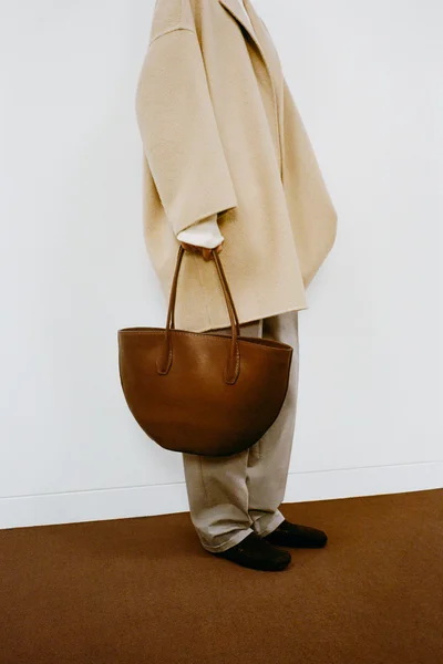 Look 16